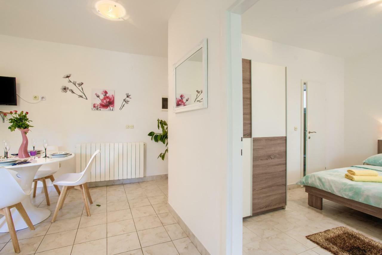 Apartman Paola Pula Dış mekan fotoğraf